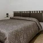 Bed and Breakfast A Due Passi Dal Centro 3*