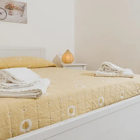 A Due Passi Dal Centro فندق مبيت وإفطار 3*